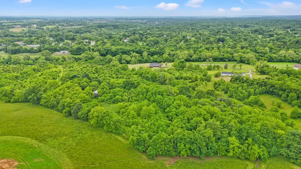 125 Covered Bridge Lane Frankfort KY 40601