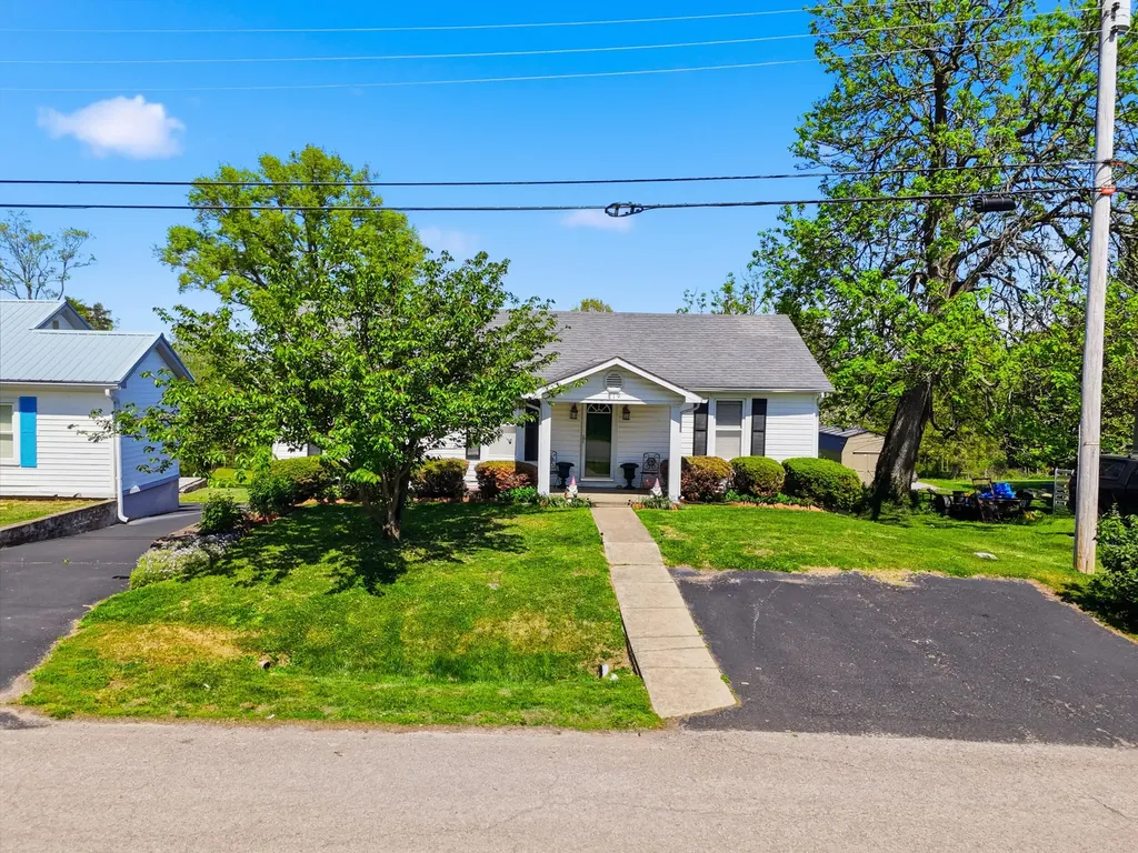 819 Bellows Mill Road Harrodsburg KY 40330