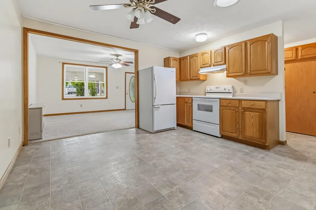 72 Bass Circle Nancy KY 42544