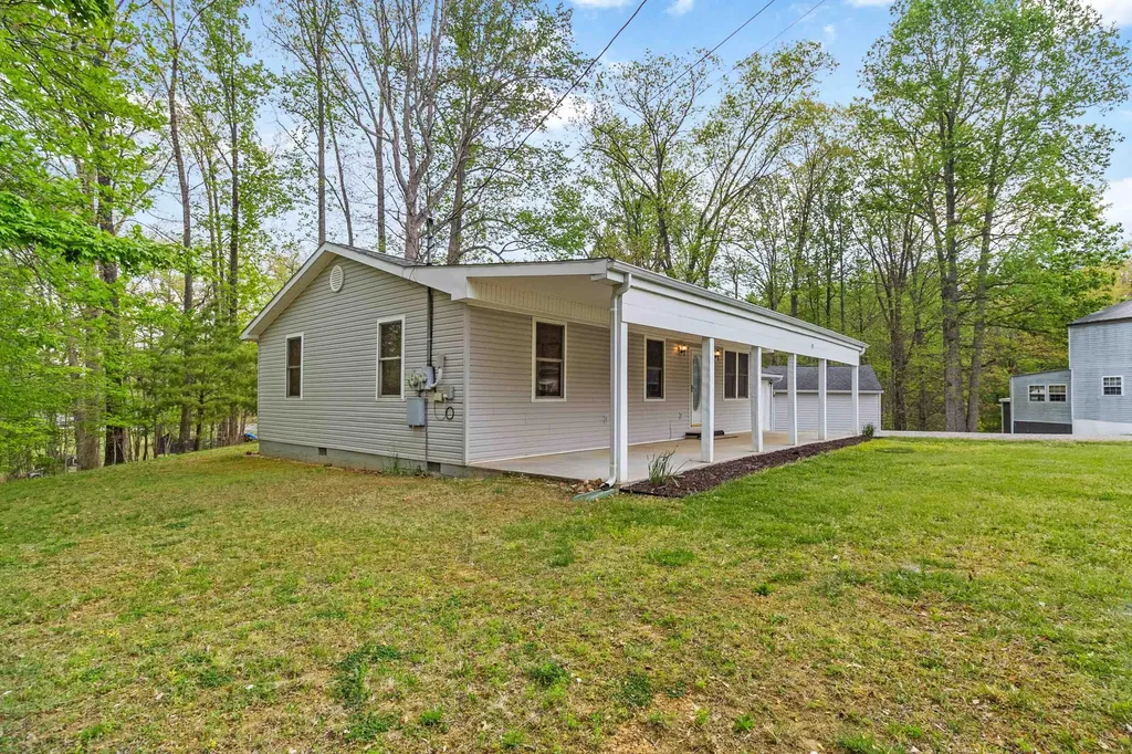72 Bass Circle Nancy KY 42544