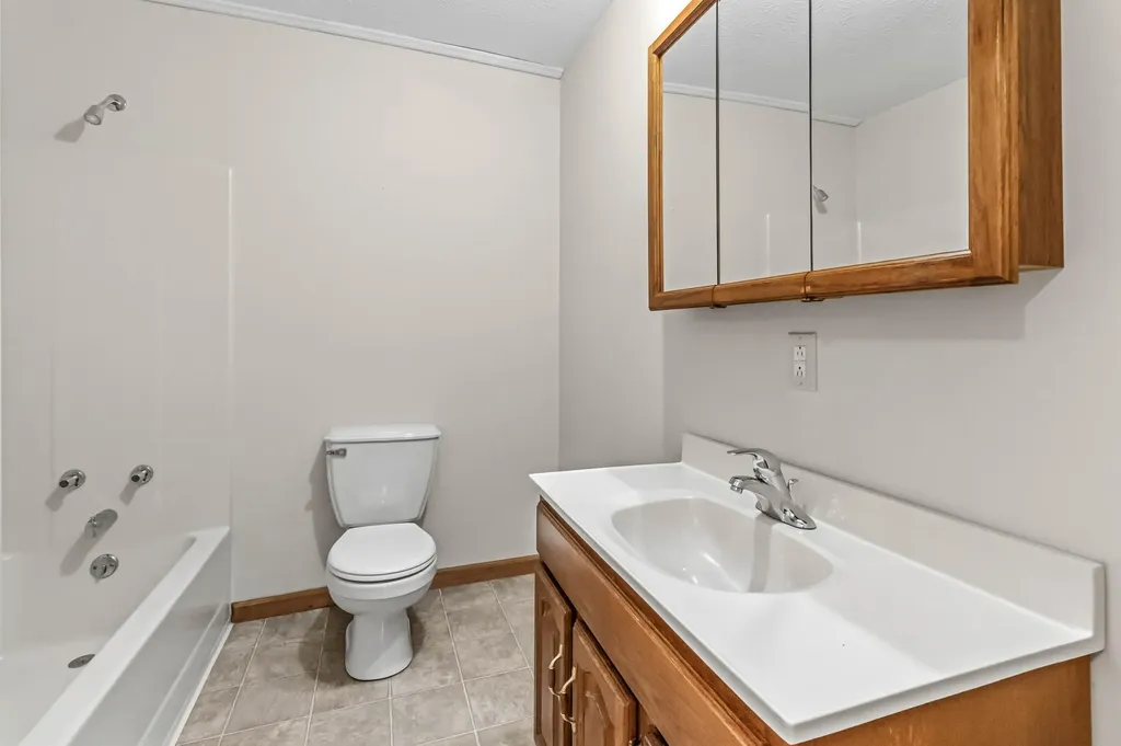72 Bass Circle Nancy KY 42544