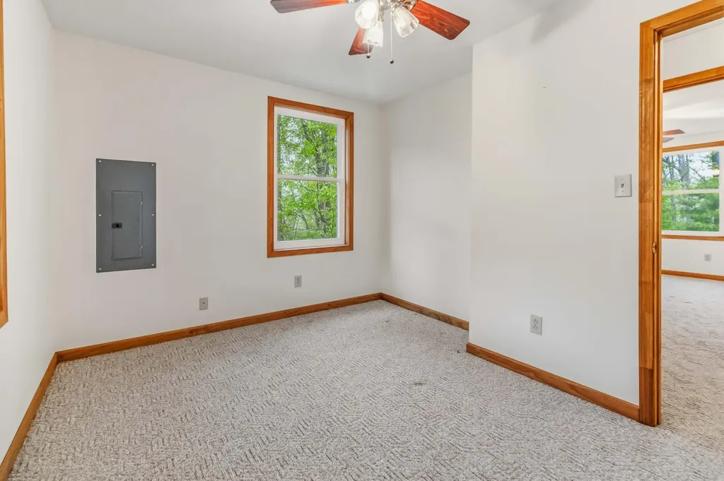 72 Bass Circle Nancy KY 42544