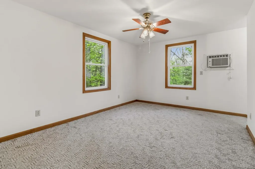 72 Bass Circle Nancy KY 42544