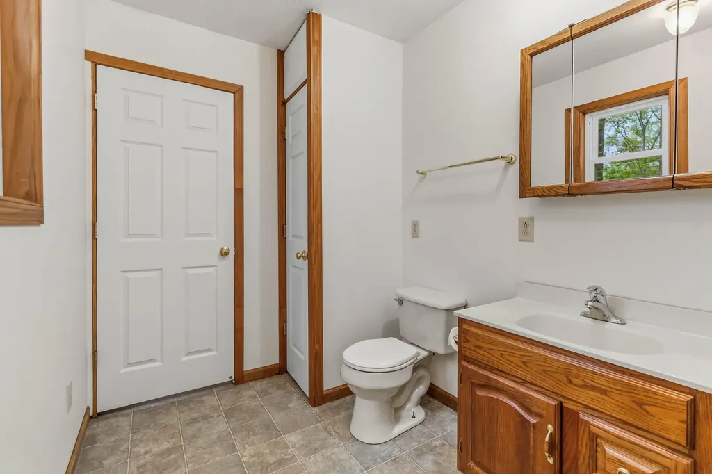 72 Bass Circle Nancy KY 42544