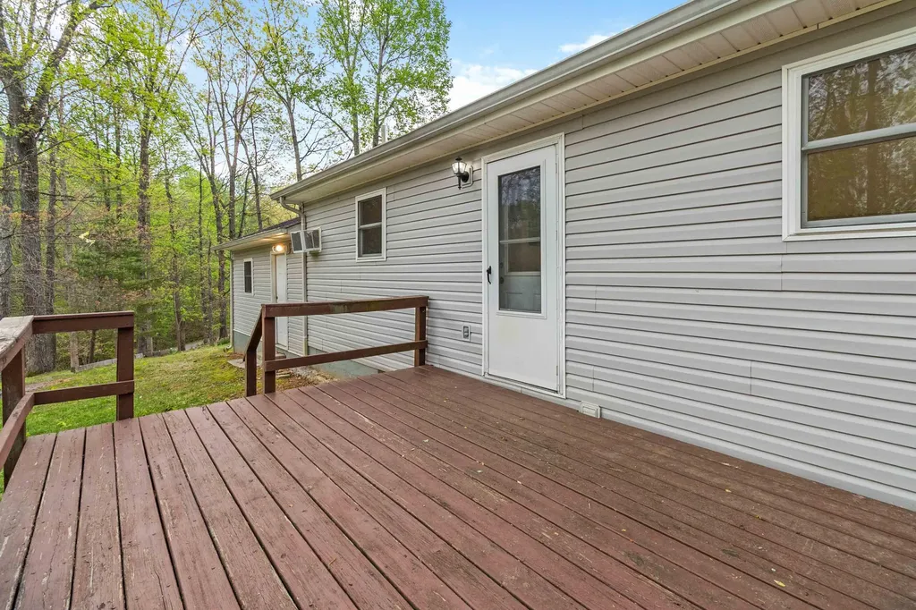 72 Bass Circle Nancy KY 42544