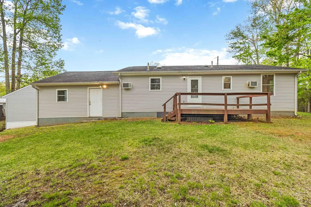 72 Bass Circle Nancy KY 42544