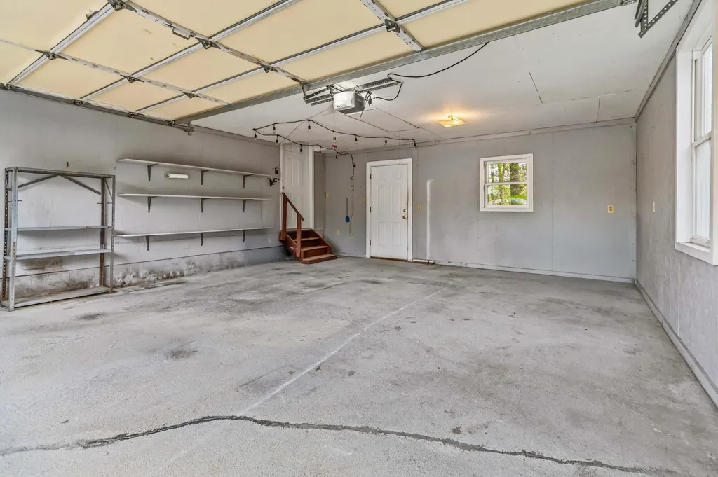 72 Bass Circle Nancy KY 42544