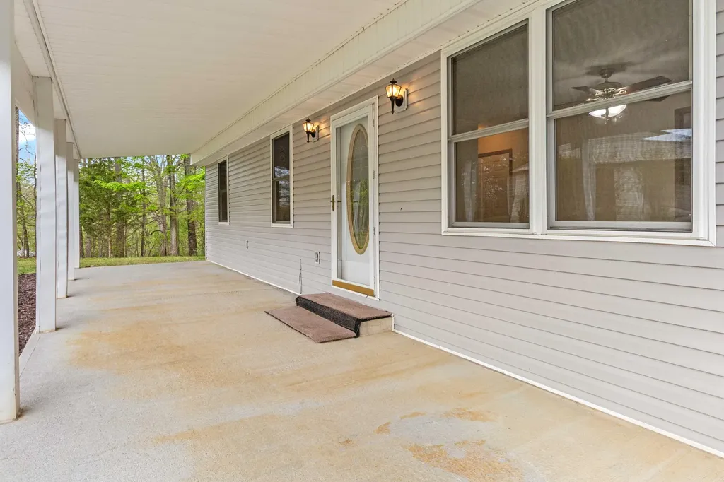 72 Bass Circle Nancy KY 42544