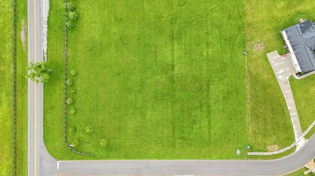 2222 Lesley Trail Wilmore KY 40390