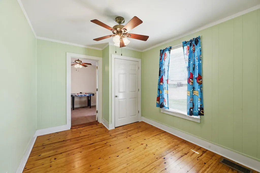 817 Bellows Mill Road Harrodsburg KY 40330