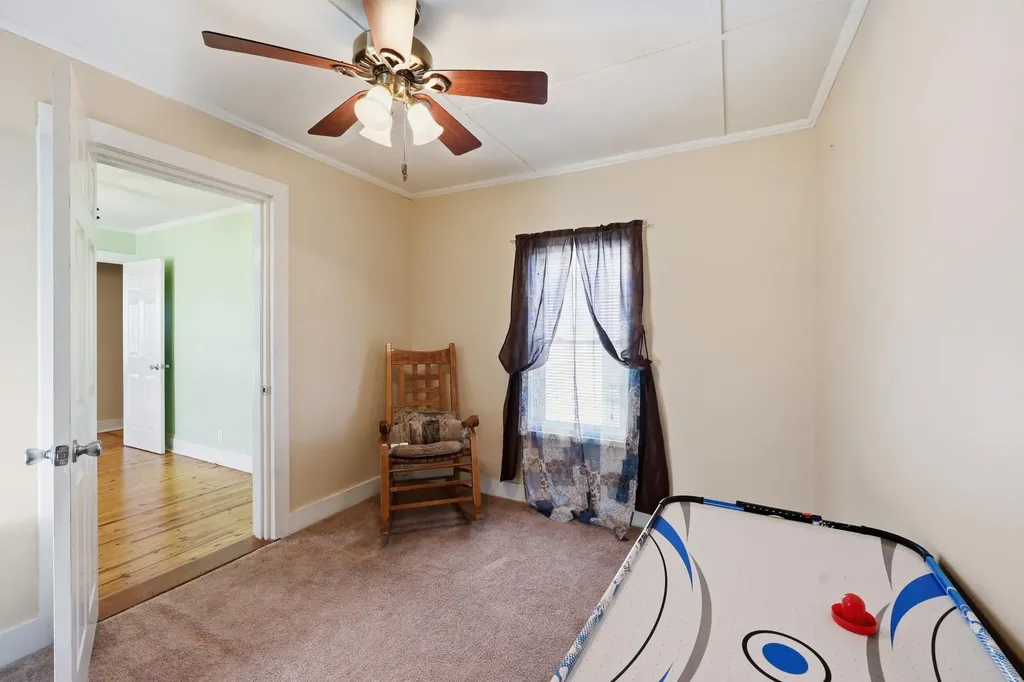 817 Bellows Mill Road Harrodsburg KY 40330