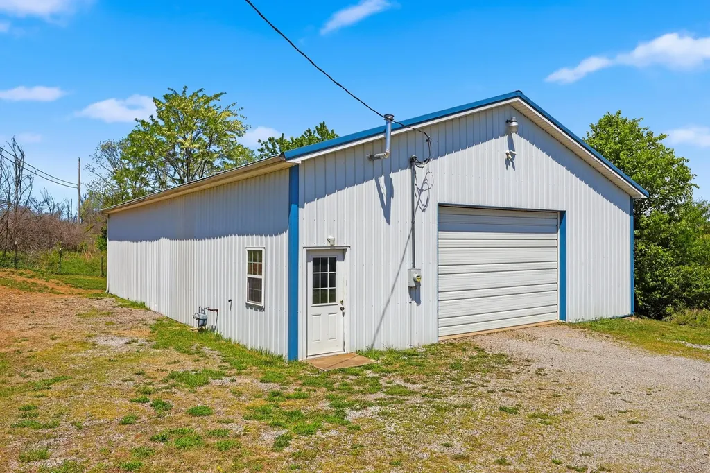 817 Bellows Mill Road Harrodsburg KY 40330