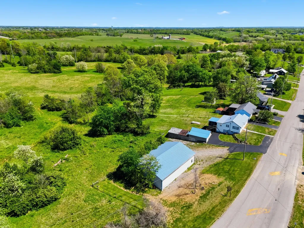 817 Bellows Mill Road Harrodsburg KY 40330