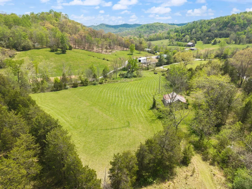 8942 Quicks Run Road Vanceburg KY 41179