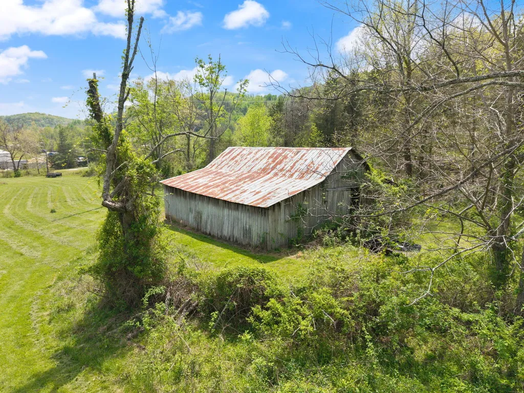 8942 Quicks Run Road Vanceburg KY 41179