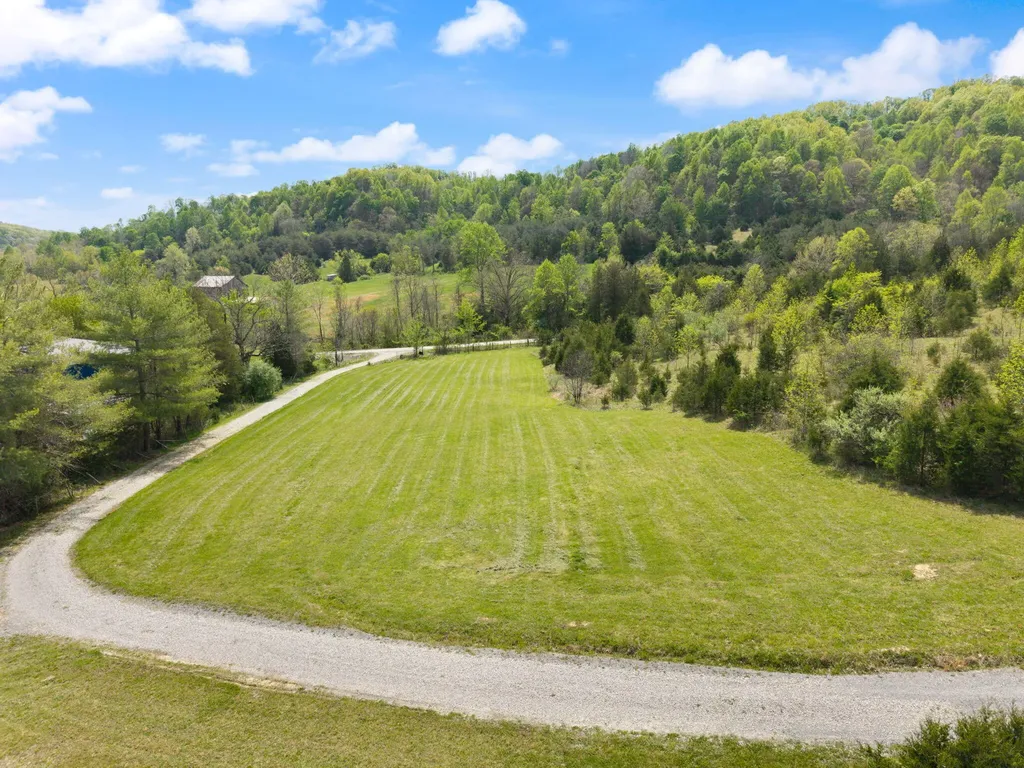 8942 Quicks Run Road Vanceburg KY 41179