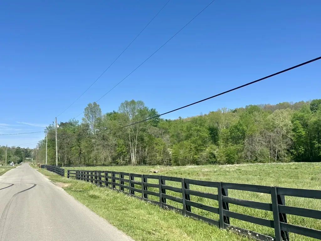 9999 Slate Lick Road London KY 40741