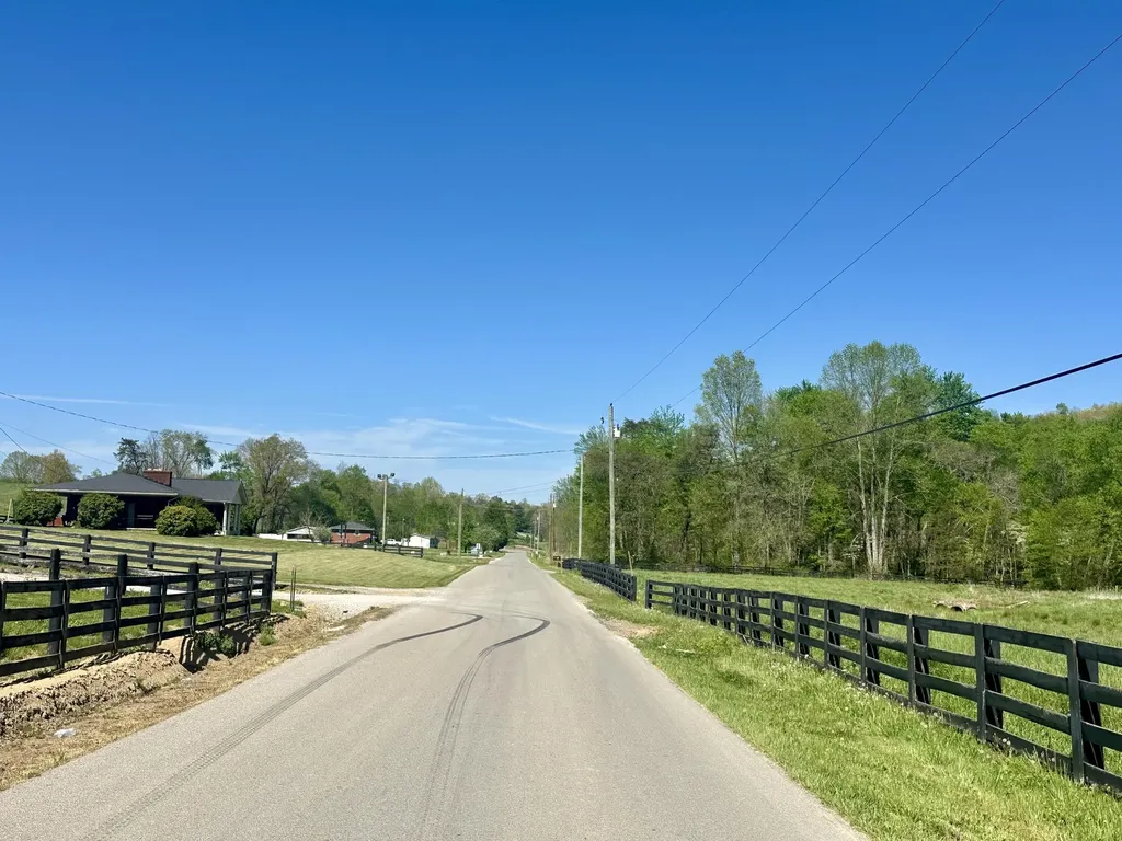 9999 Slate Lick Road London KY 40741