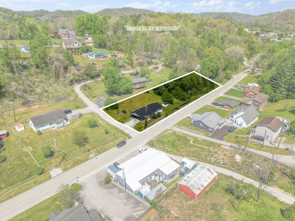 10 Frog Avenue Manchester KY 40962