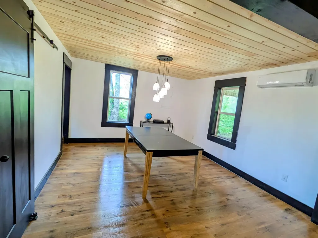 12251 Us Highway 421 Tyner KY 40486
