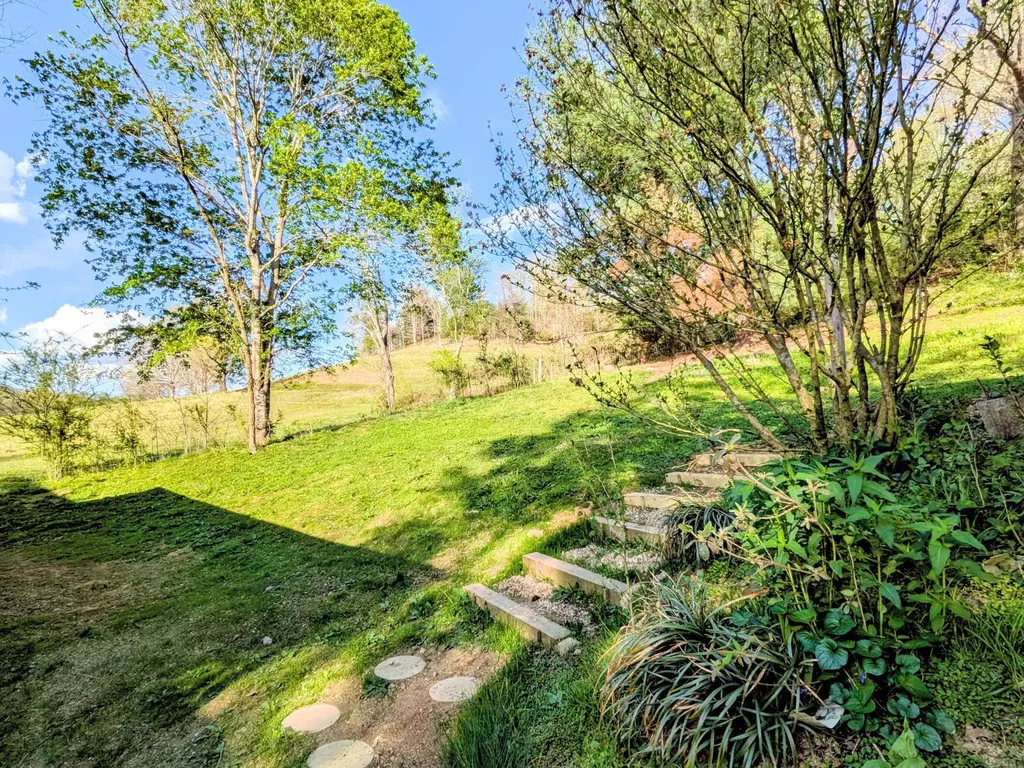 12251 Us Highway 421 Tyner KY 40486