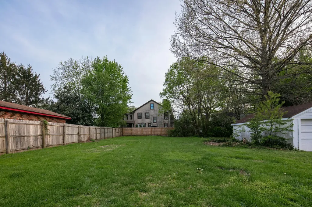 438 Smith Street Danville KY 40422