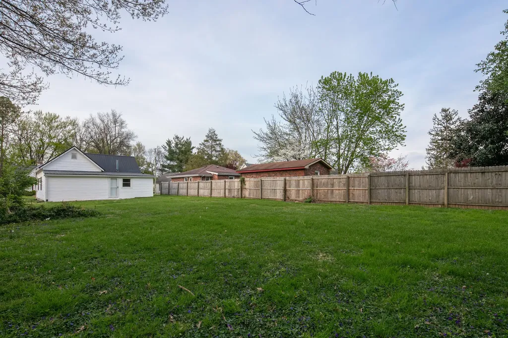 438 Smith Street Danville KY 40422