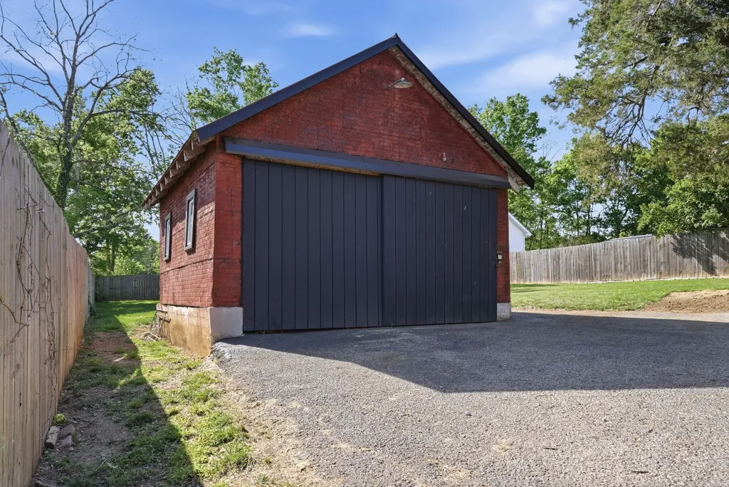 105 Danville Avenue Stanford KY 40484