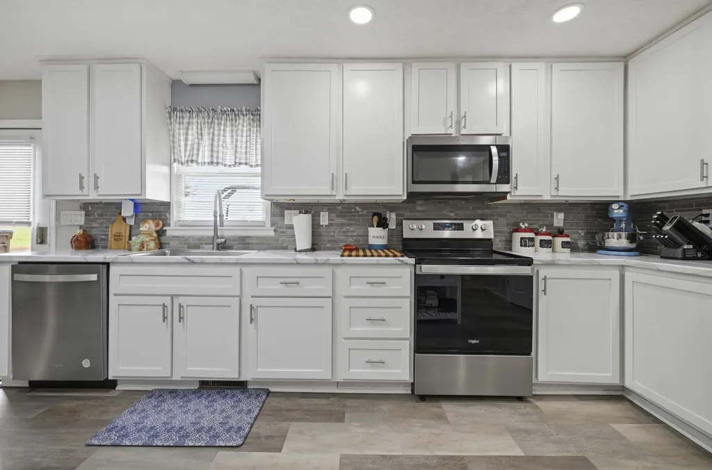 1043 Rhodella Lane Richmond KY 40475