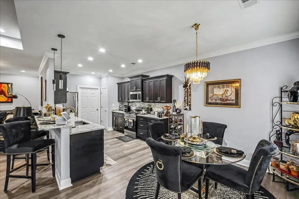2047 Berry Hill Drive Frankfort KY 40601