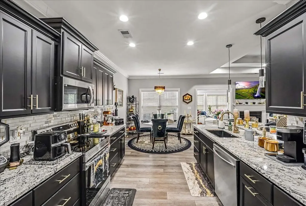 2047 Berry Hill Drive Frankfort KY 40601
