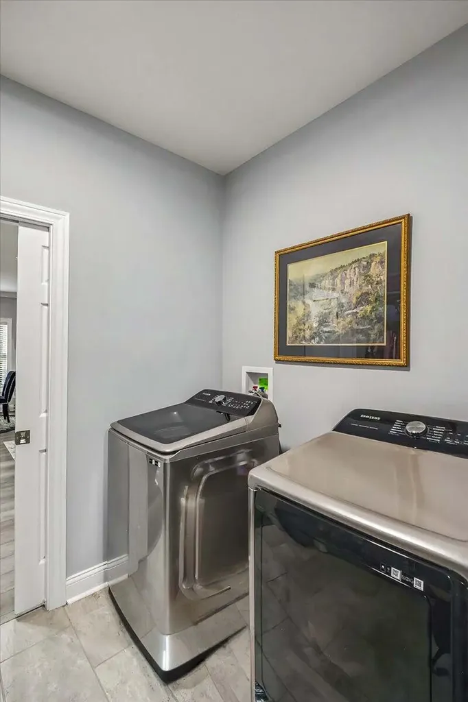 2047 Berry Hill Drive Frankfort KY 40601