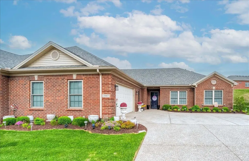 2047 Berry Hill Drive Frankfort KY 40601