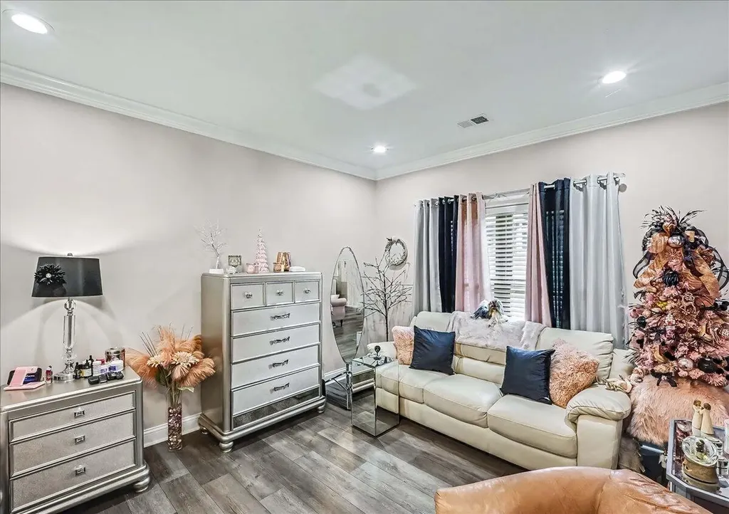 2047 Berry Hill Drive Frankfort KY 40601