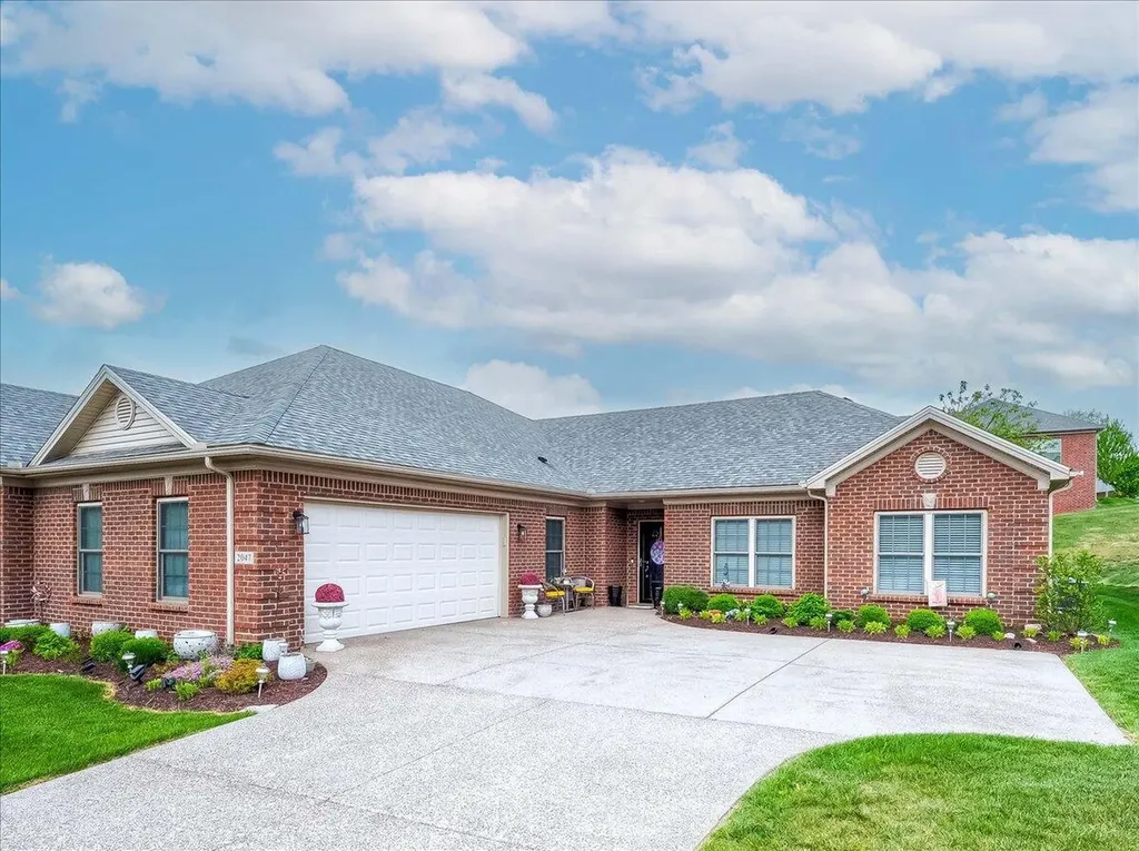 2047 Berry Hill Drive Frankfort KY 40601