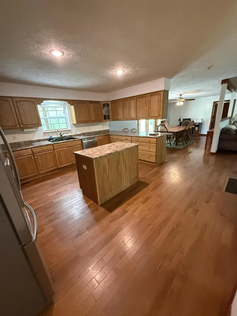 127 Mccoy Branch Road Louisa KY 41230