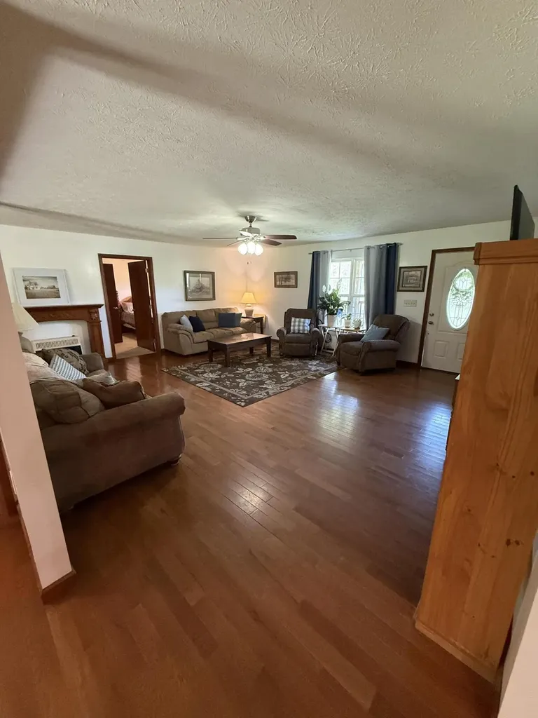 127 Mccoy Branch Road Louisa KY 41230