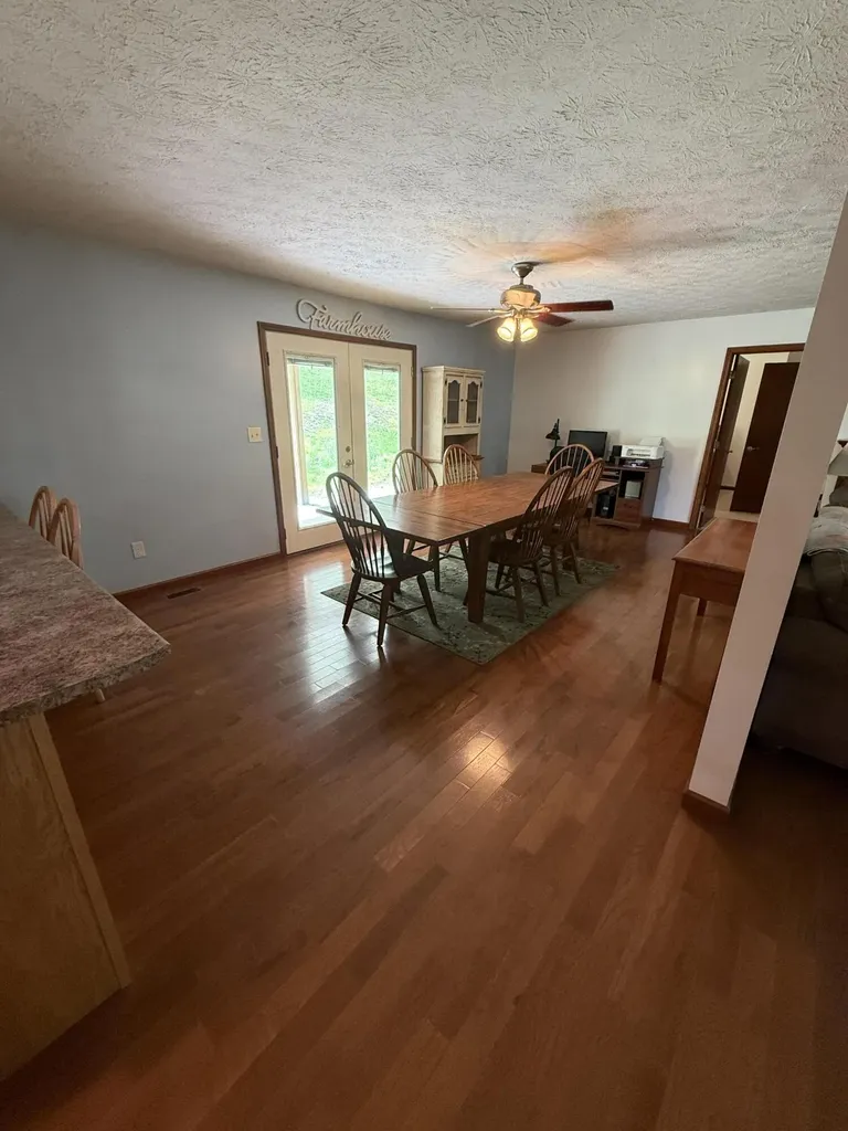 127 Mccoy Branch Road Louisa KY 41230