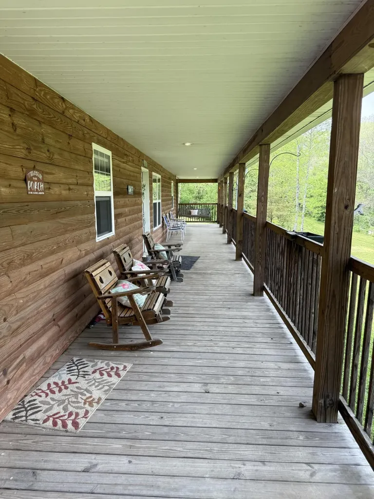 127 Mccoy Branch Road Louisa KY 41230