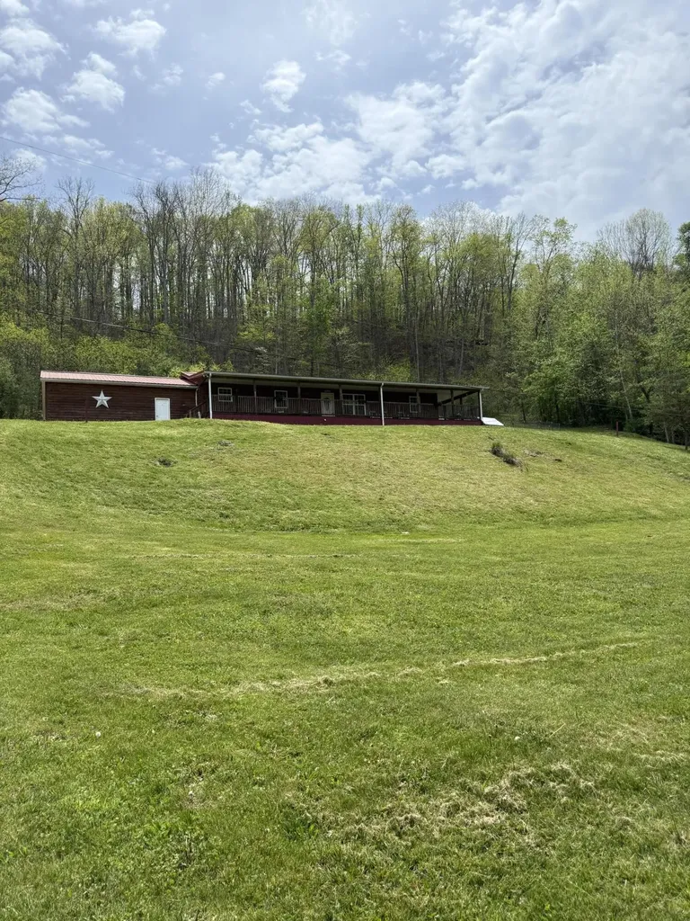 127 Mccoy Branch Road Louisa KY 41230