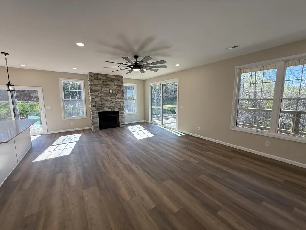 265 Stargazer Lane Falls Of Rough KY 40119