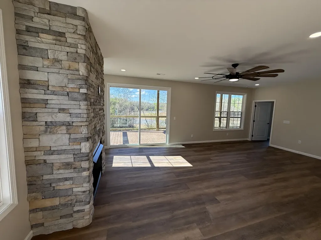 265 Stargazer Lane Falls Of Rough KY 40119