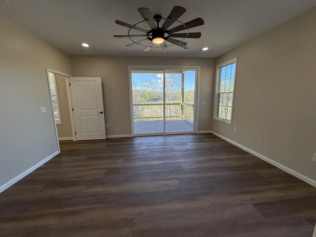 265 Stargazer Lane Falls Of Rough KY 40119