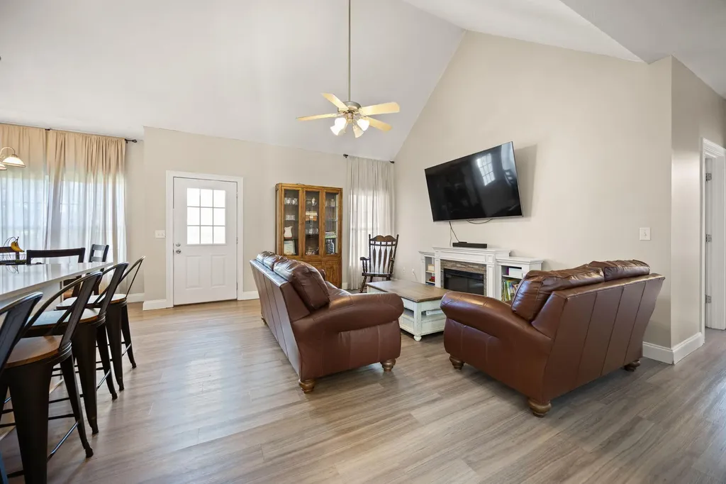 372 Ridgewood Drive Somerset KY 42503