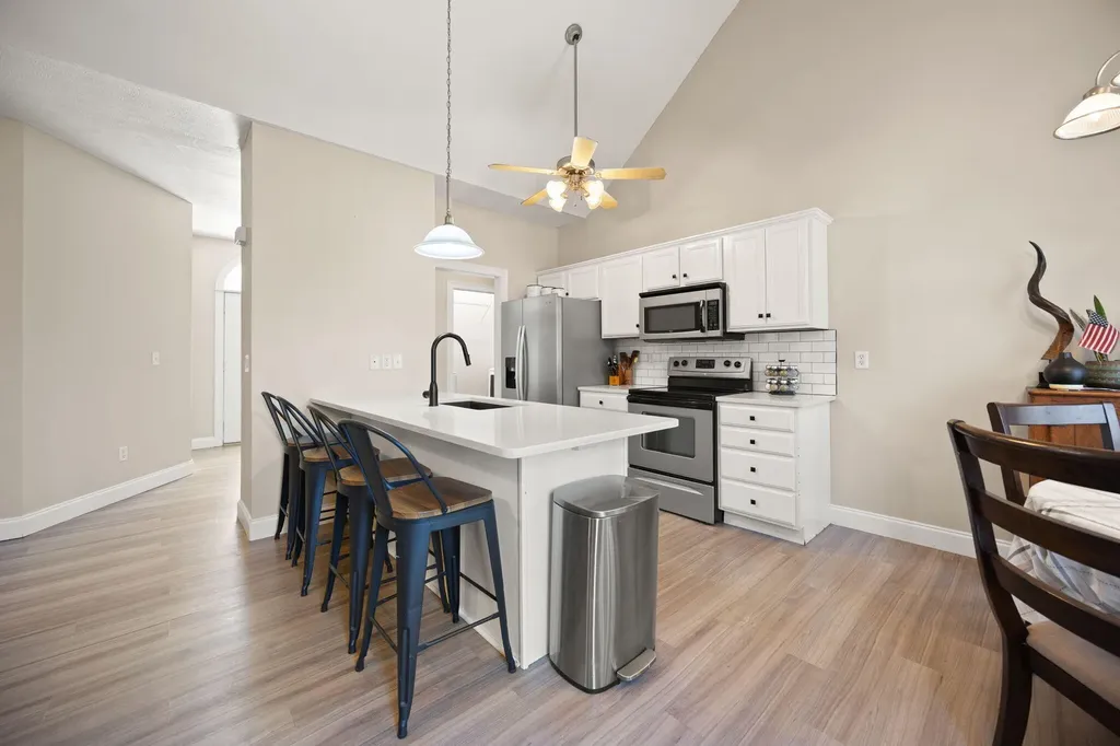 372 Ridgewood Drive Somerset KY 42503