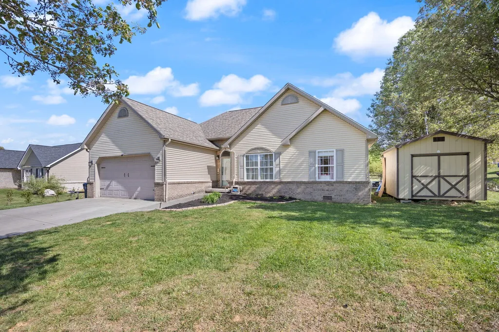 372 Ridgewood Drive Somerset KY 42503