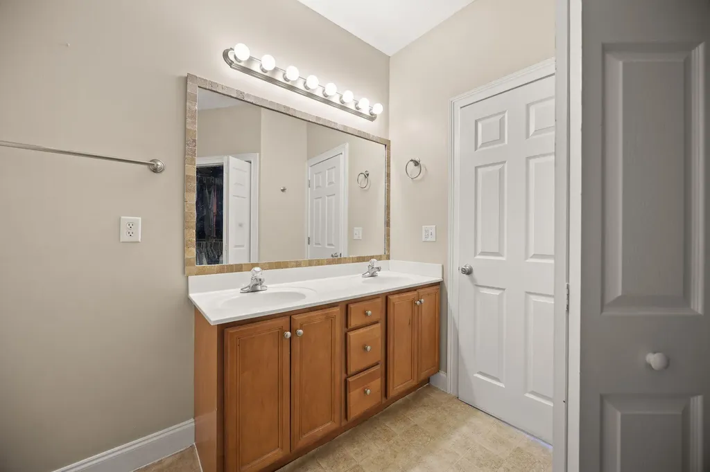 372 Ridgewood Drive Somerset KY 42503