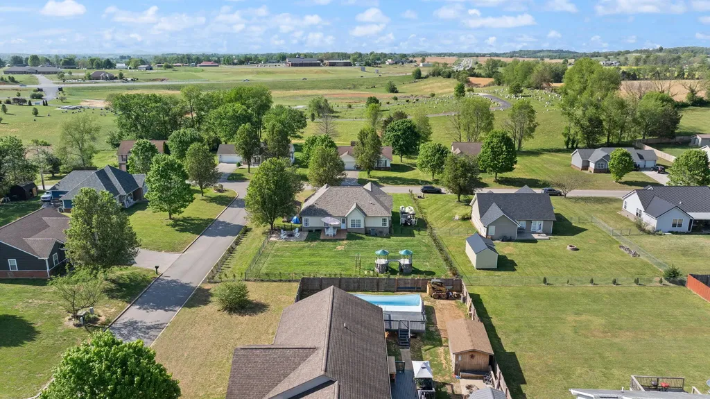 372 Ridgewood Drive Somerset KY 42503