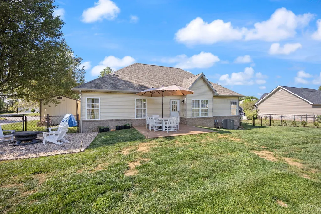372 Ridgewood Drive Somerset KY 42503