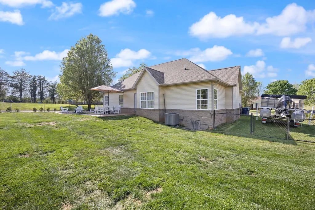 372 Ridgewood Drive Somerset KY 42503